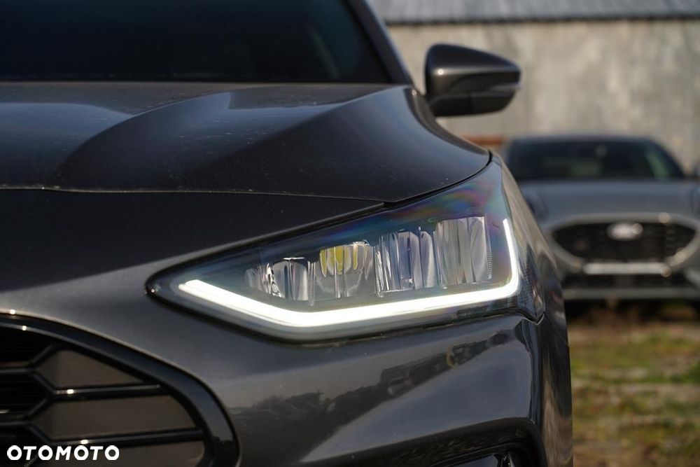 Ford Focus 1.0 EcoBoost mHEV ST-Line X - 21