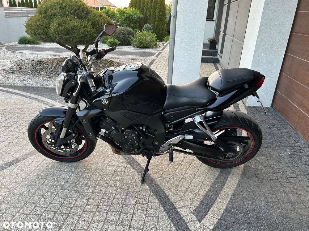 Yamaha FZ - 10