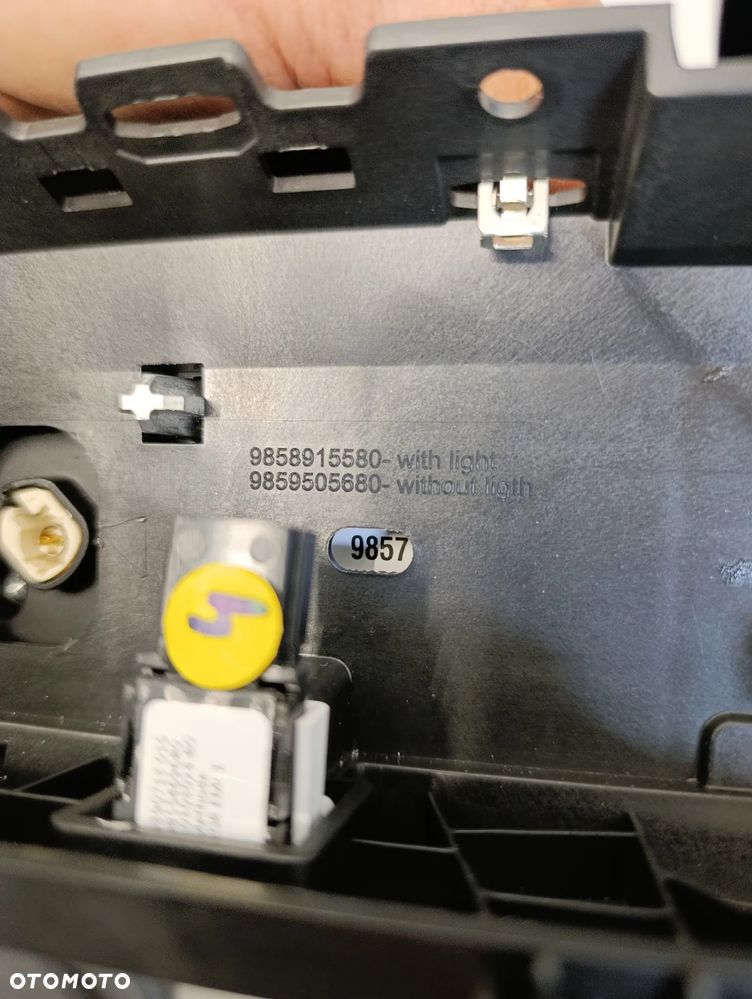 Ekran wyświetlacz radia nawigacji Lancia Ypsilon IV 4 - 7