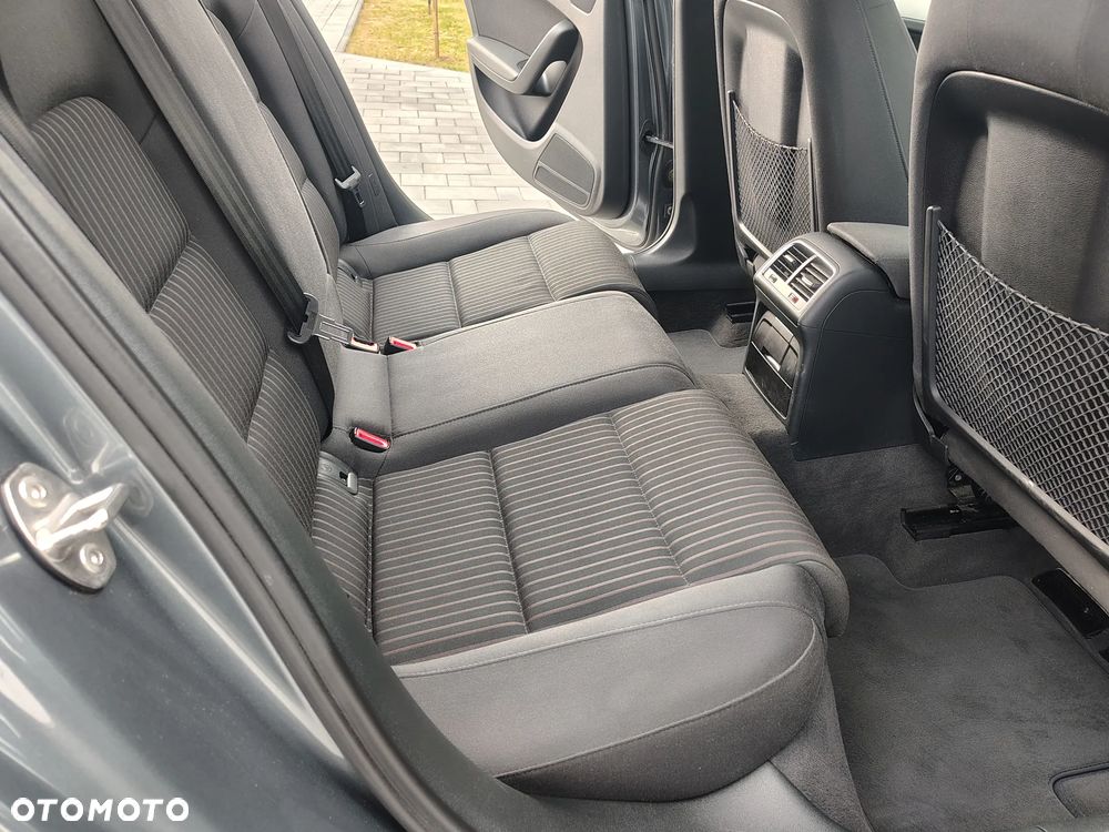 Audi A4 Avant 2.0 TDI DPF quattro S tronic Attraction - 20