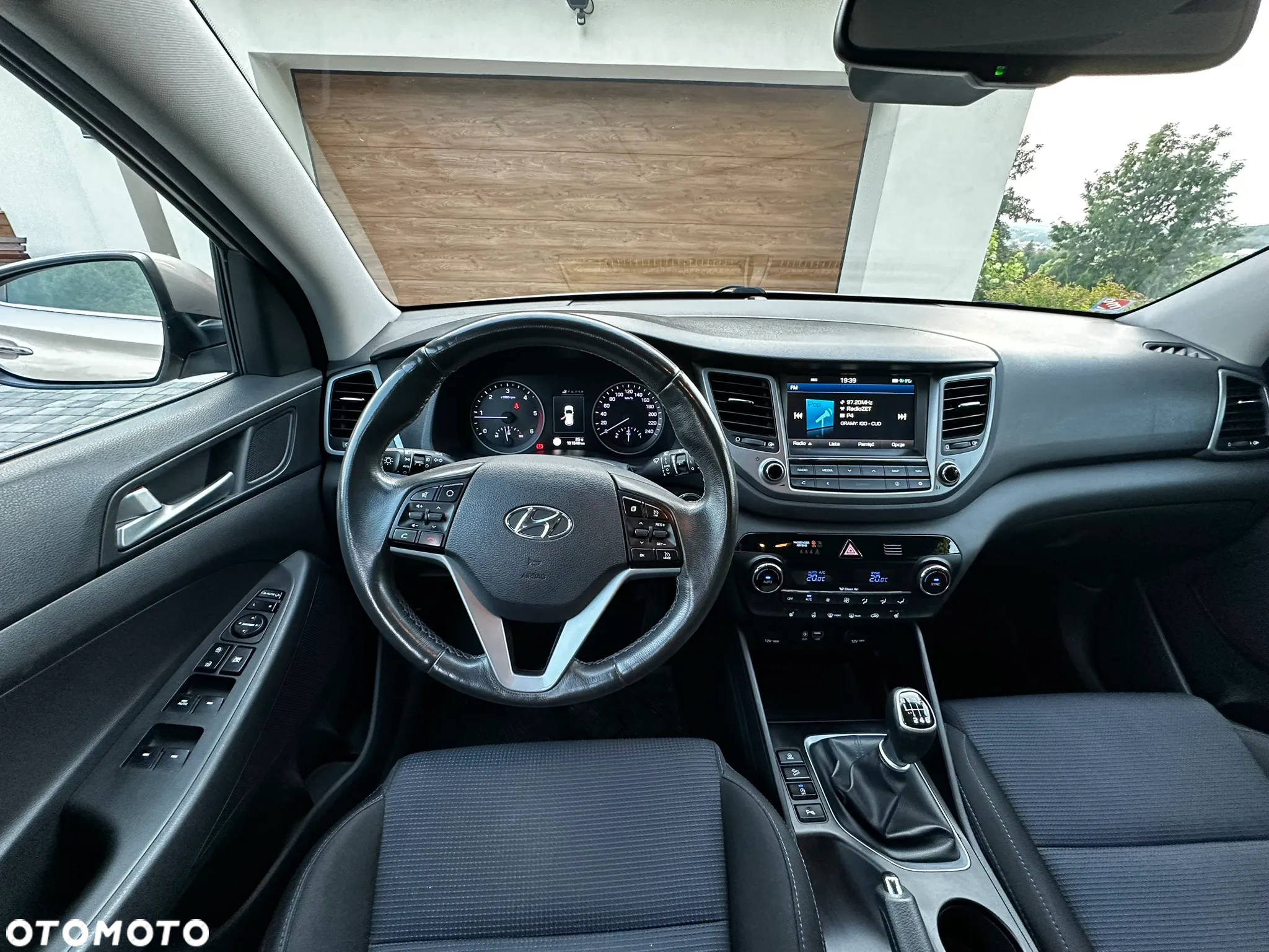 Hyundai Tucson 2.0 CRDI BlueDrive Style 2WD - 22