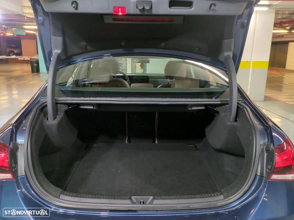 Mercedes-Benz A 180 Limousine d AMG Line Aut. - 11