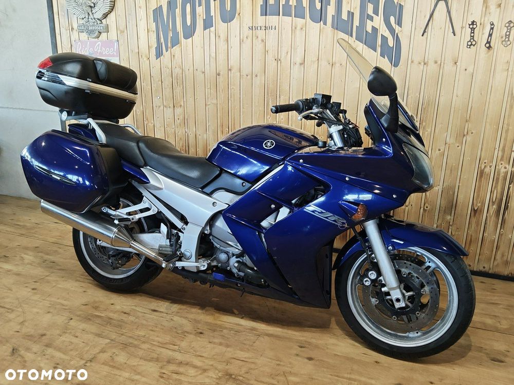 Yamaha FJR - 2