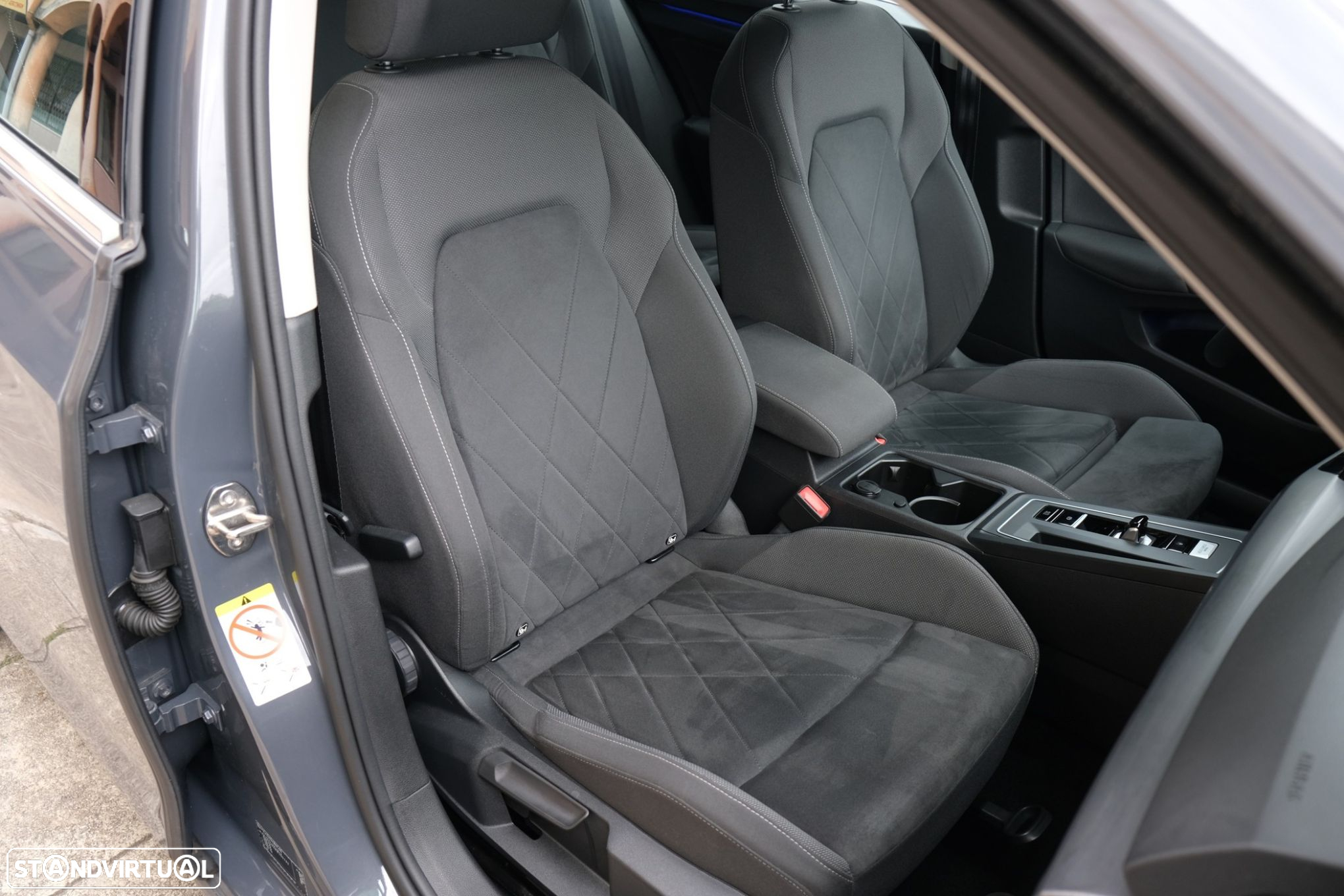 VW Golf 1.4 TSI e-Hybrid DSG - 14