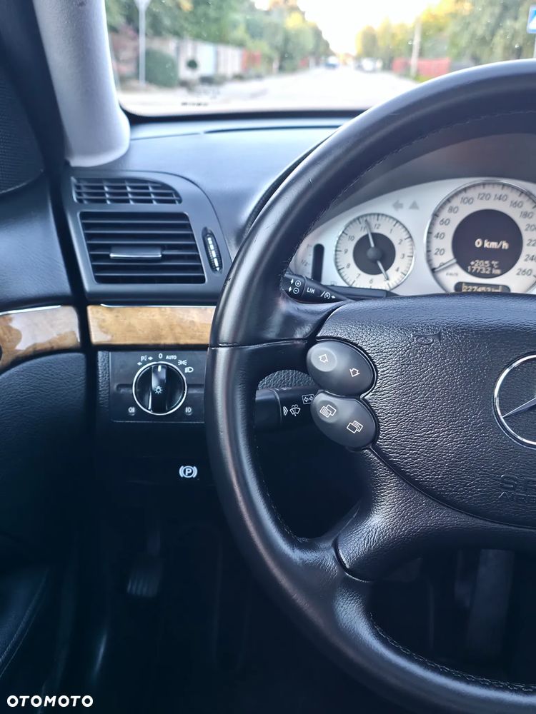 Mercedes-Benz Klasa E - 27