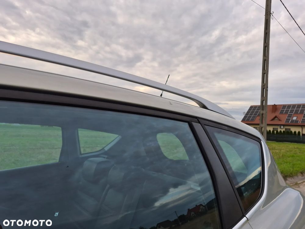 Ford Kuga 2.0 TDCi 2x4 Titanium - 33
