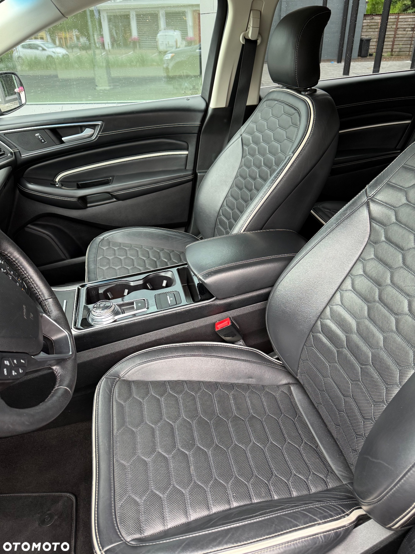 Ford Edge - 25