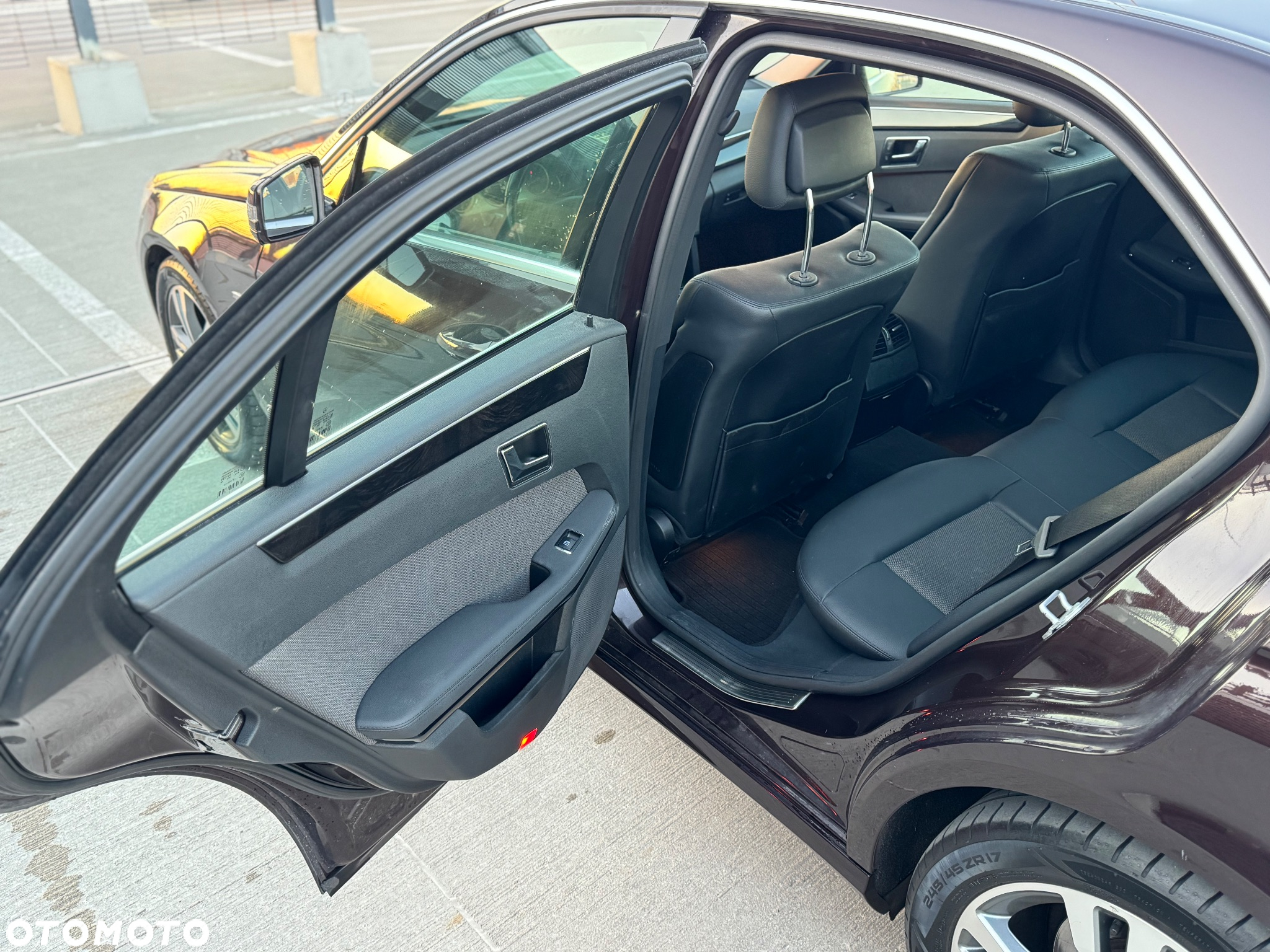 Mercedes-Benz Klasa E 350 CDI BlueEff Avantgarde - 10