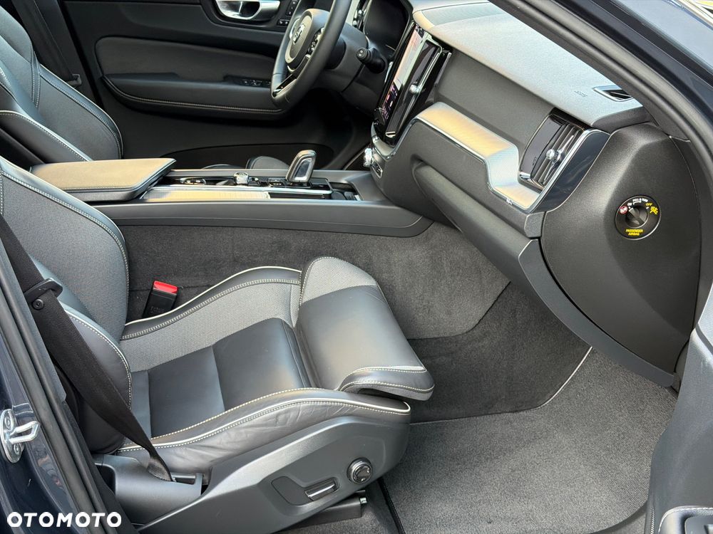 Volvo XC 60 - 7