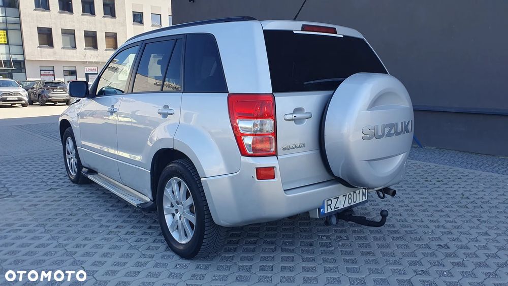 Suzuki Grand Vitara 2.0 De Luxe - 14