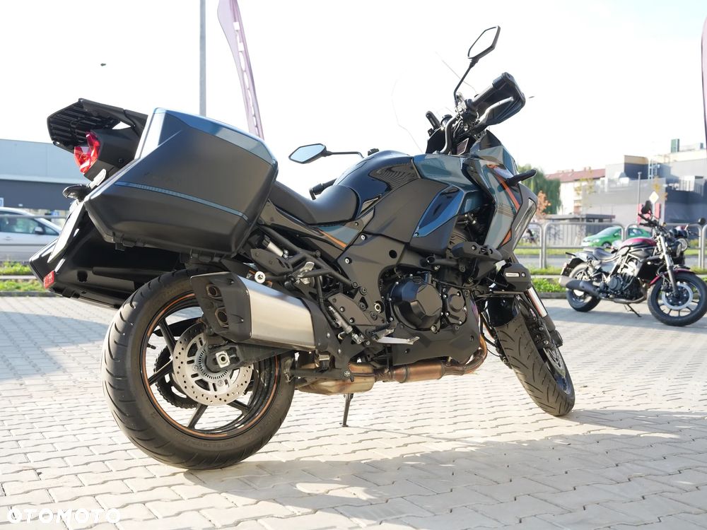 Kawasaki Versys 1100 S - 3