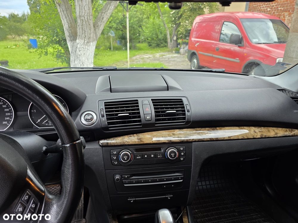 BMW Seria 1 120d DPF - 6