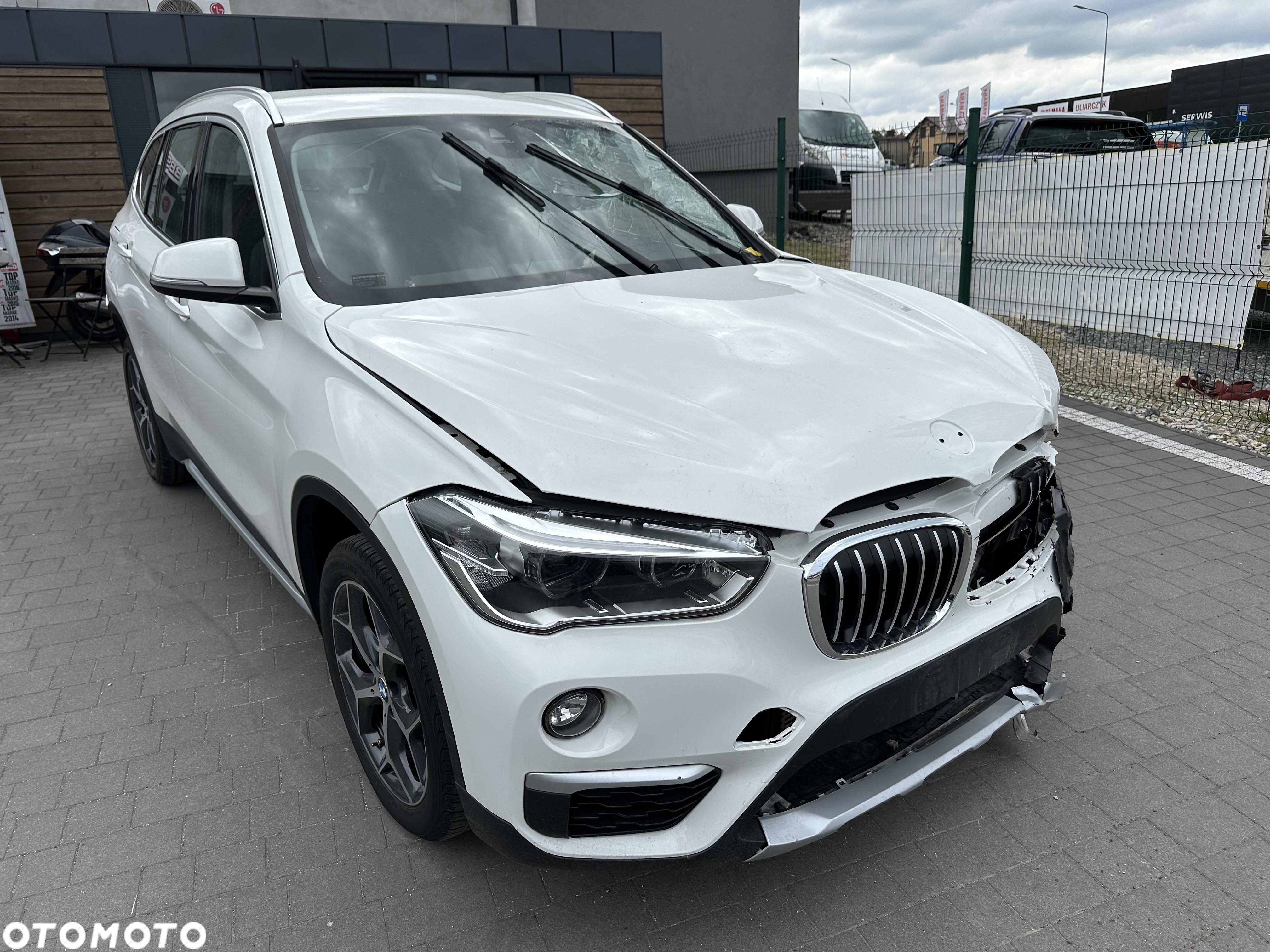 BMW X1 sDrive18d Business Edition - 18