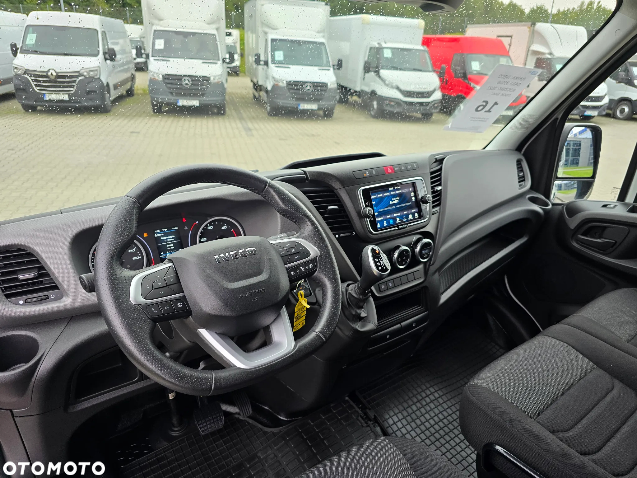 Iveco DAILY 35S18 BRYGADÓWKA - 11