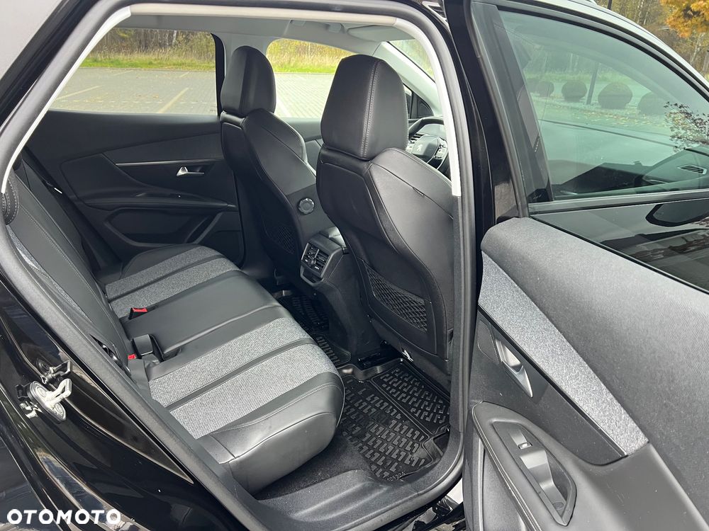 Peugeot 3008 BlueHDi 180 Stop & Start EAT8 Allure - 27