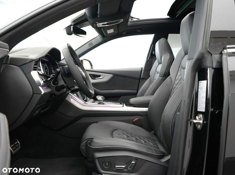 Audi Q8 - 18