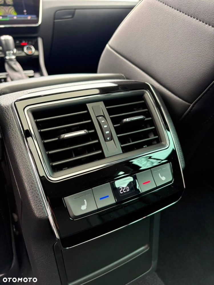 Skoda Superb 2.0 TDI SCR 4x4 L&K DSG - 41