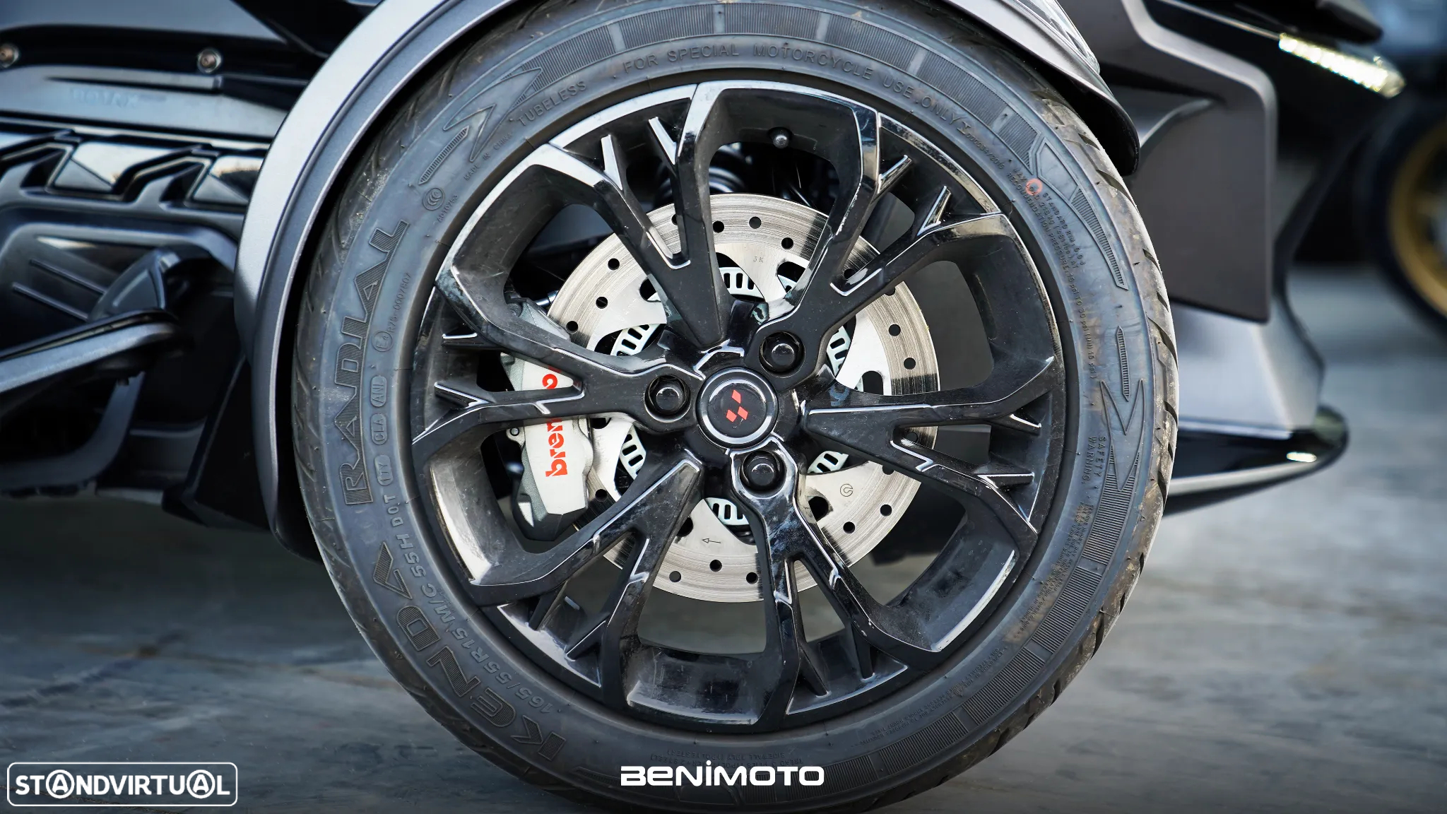 Can-Am Spyder RT Limited Carbon Black - 16