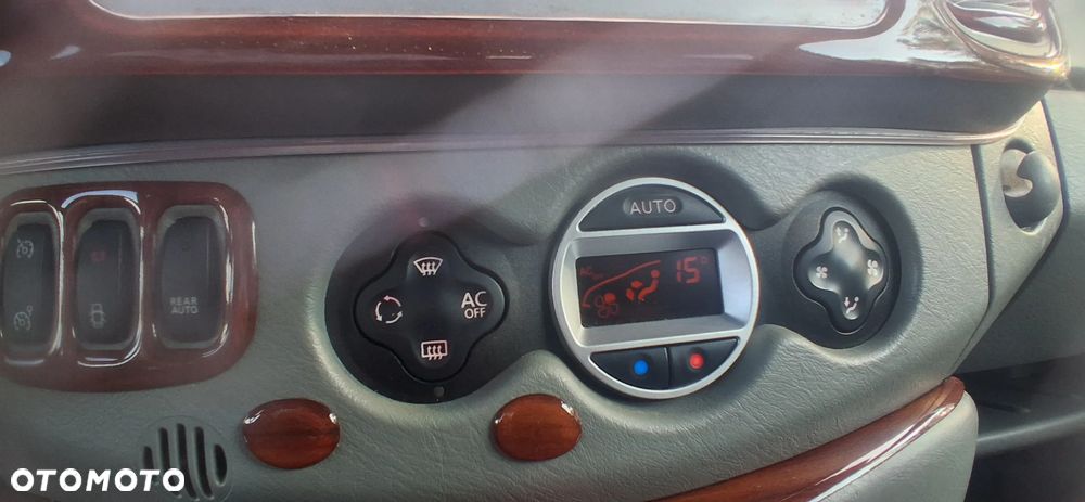 Renault Trafic - 22