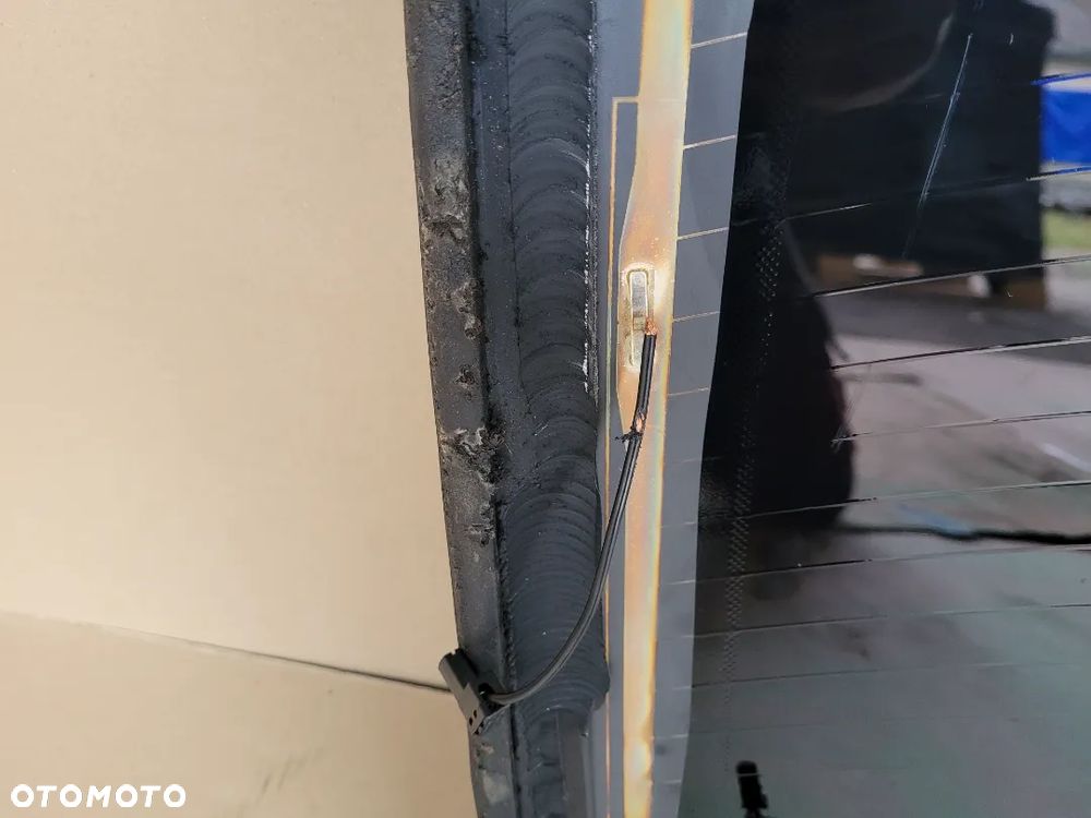 SZYBA TYŁ TYLNA MERCEDES W219 CLS KAROSERYJNA - 10