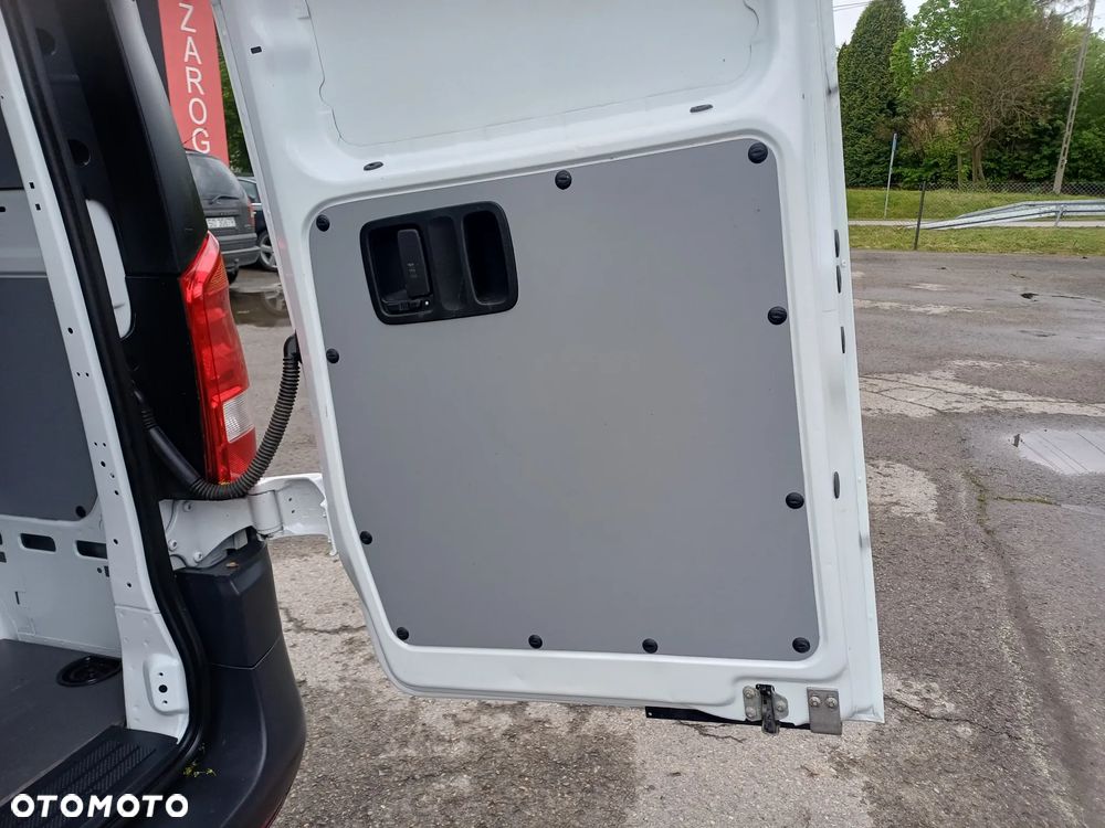 Mercedes-Benz Vito - 28