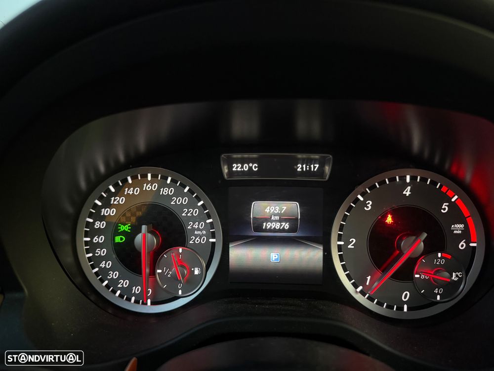 Mercedes-Benz A 180 CDI AMG Line - 14