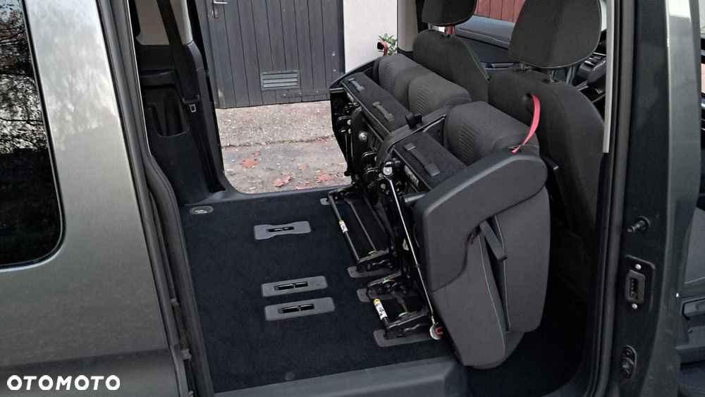 Ford Tourneo Connect Grand - 4