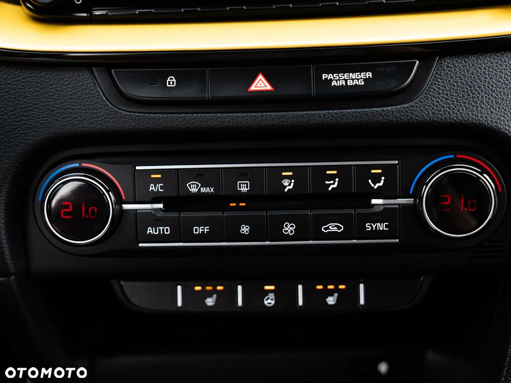 Kia XCeed 1.5 T-GDI Prestige Line DCT - 38