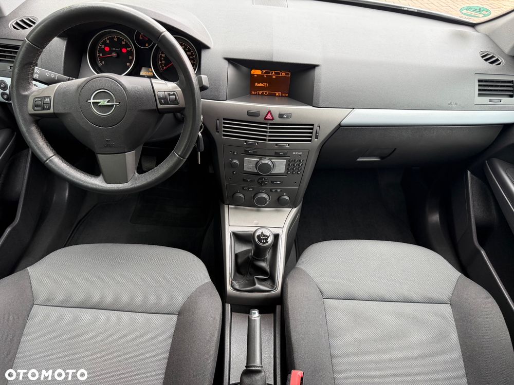 Opel Astra 1.6 Cosmo - 35