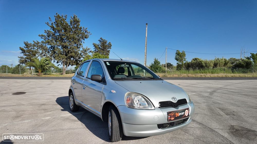 Toyota Yaris 1.0 Luna - 1