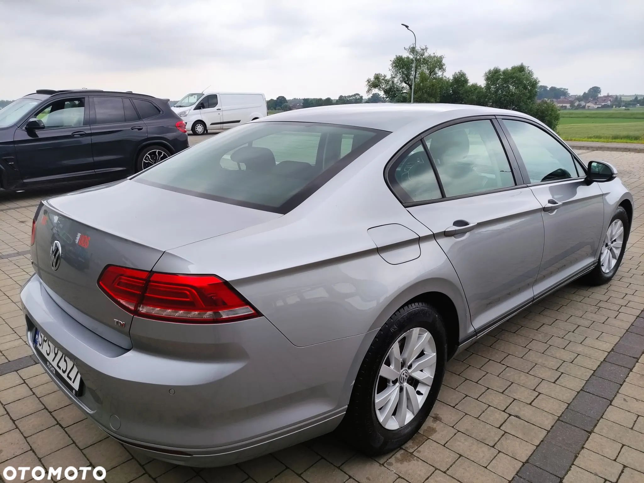 Volkswagen Passat 1.6 TDI BMT Comfortline - 1