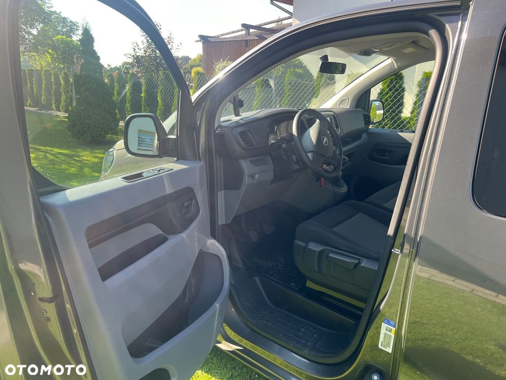 Opel Vivaro Kombi Extra Long 2,8t Enjoy - 25