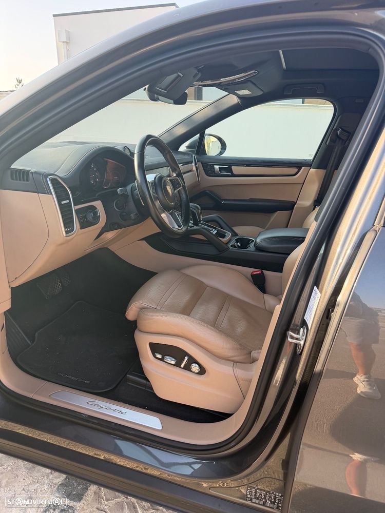 Porsche Cayenne Coupé Platinum Edition - 5