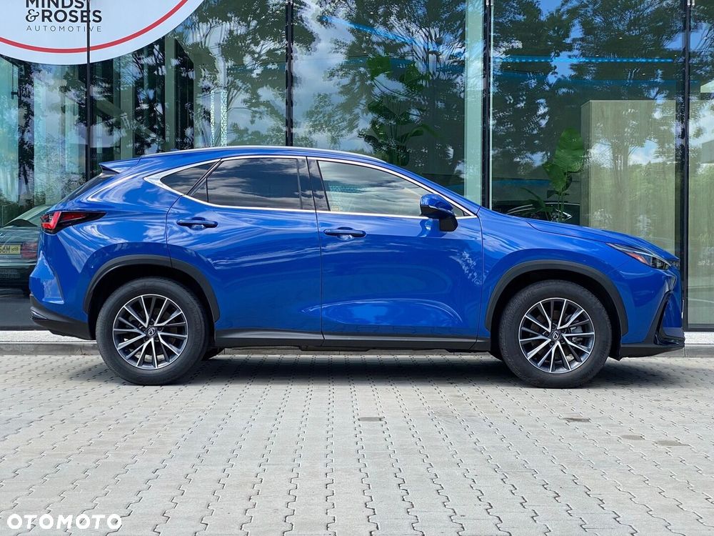 Lexus NX 350h Prestige AWD - 4