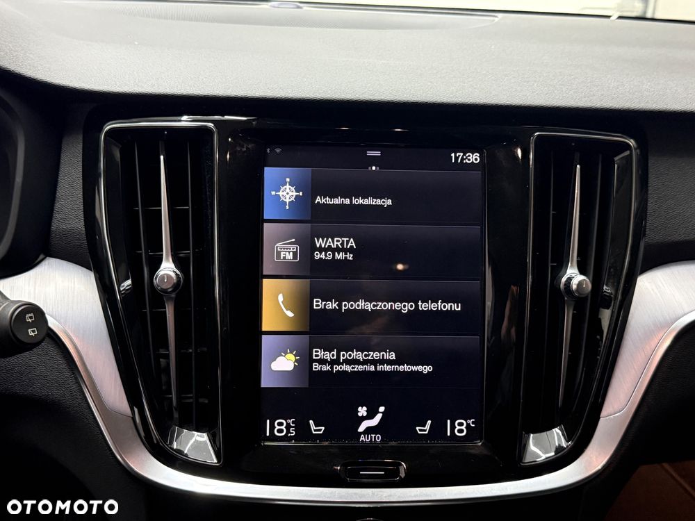 Volvo V60 Cross Country D4 AWD Geartronic - 25