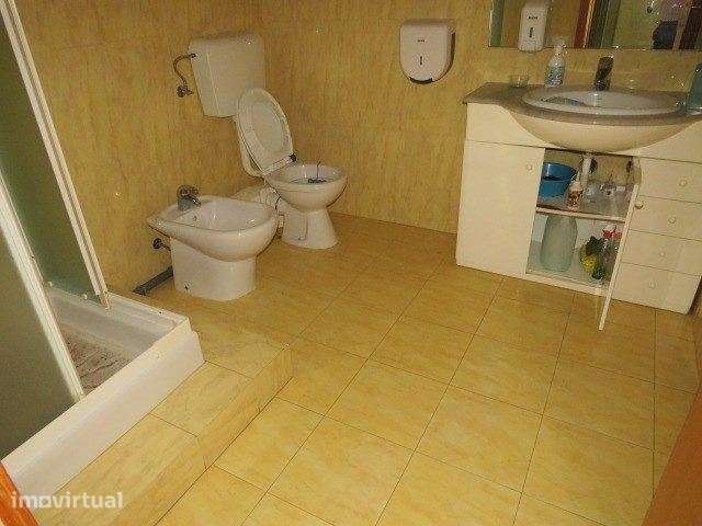Garagem / Espaço de Parqueamento Coletivo com 234 m²  Bairro Afonso... - Grande imagem: 2/10