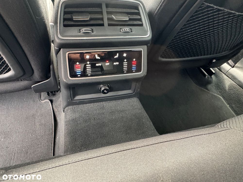 Audi A6 Avant 45 TDI quattro S tronic design - 16