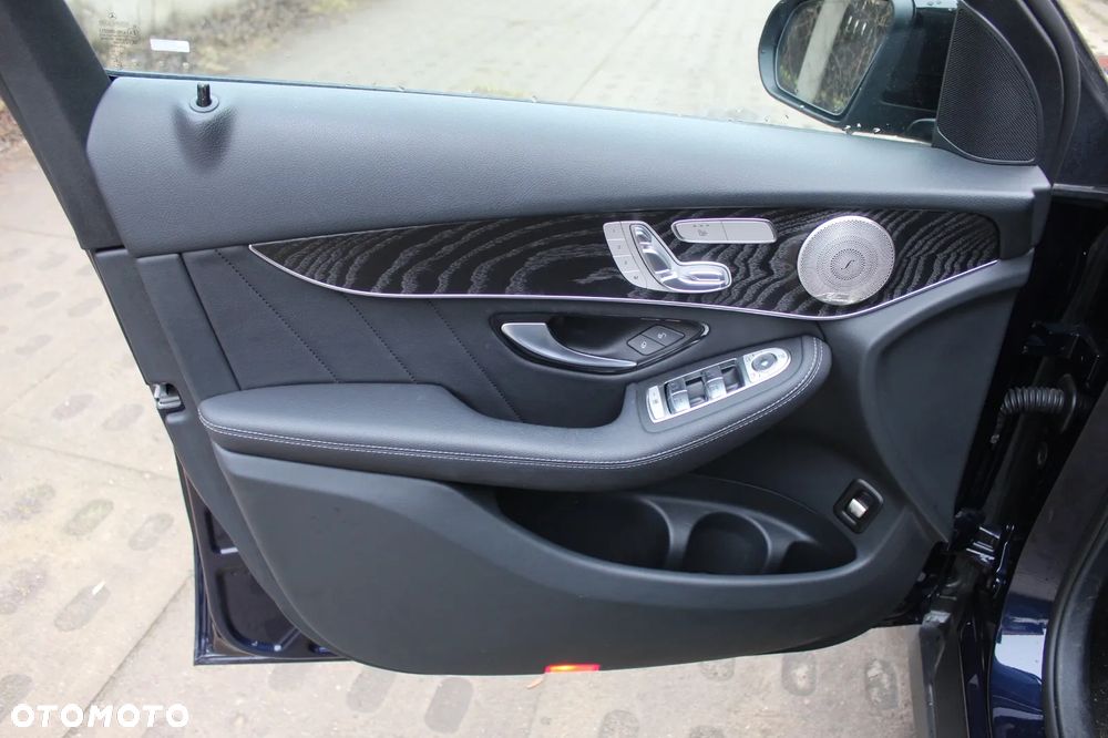 Mercedes-Benz GLC Coupe 200 - 12