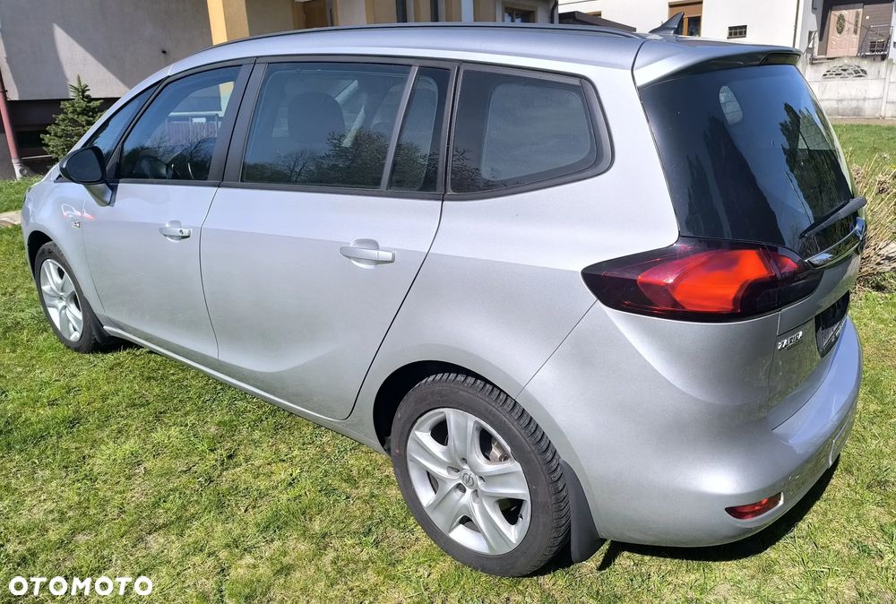 Opel Zafira - 5