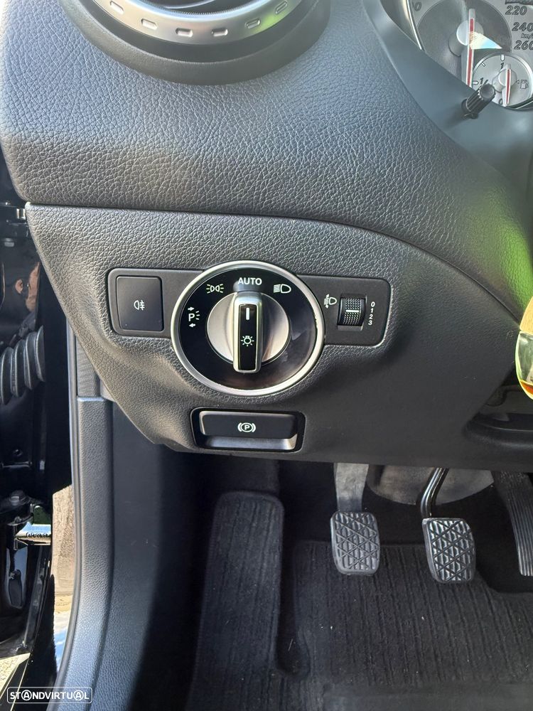 Mercedes-Benz GLA 180 CDI - 12