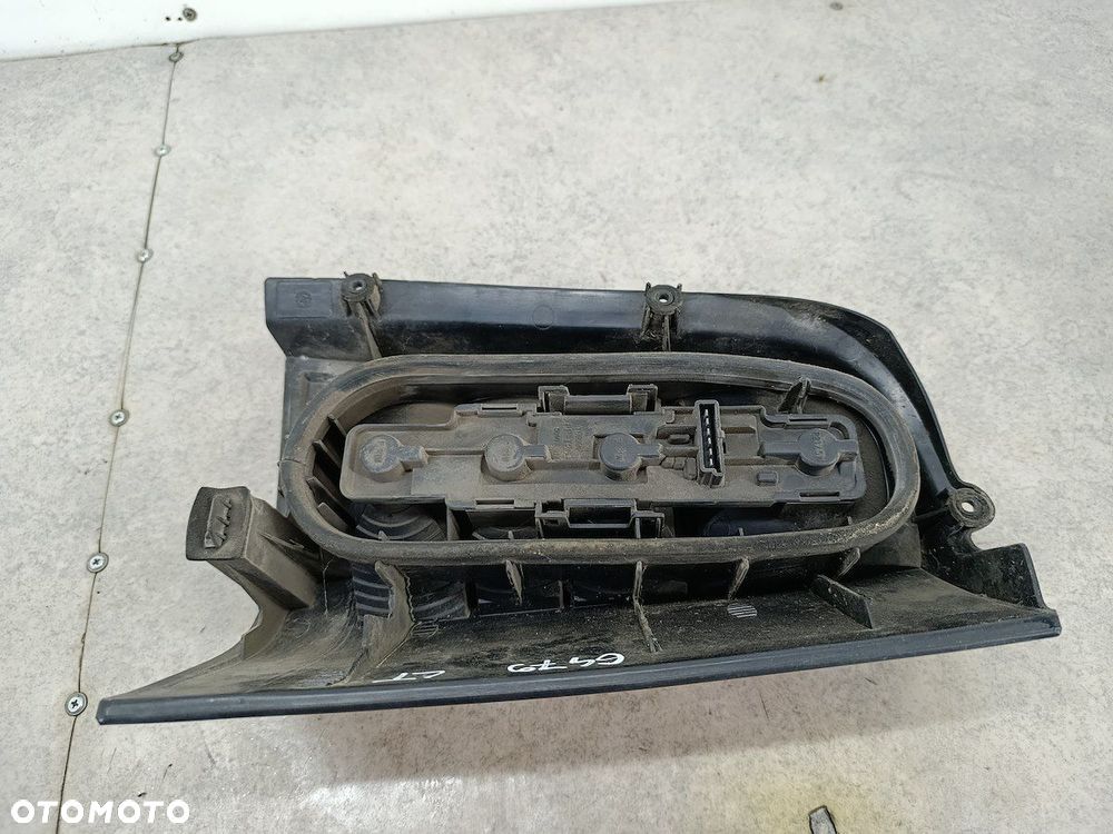 LAMPA TYLNA LEWA MERCEDES-BENZ VITO W638 6388201264 6388201464 - 8