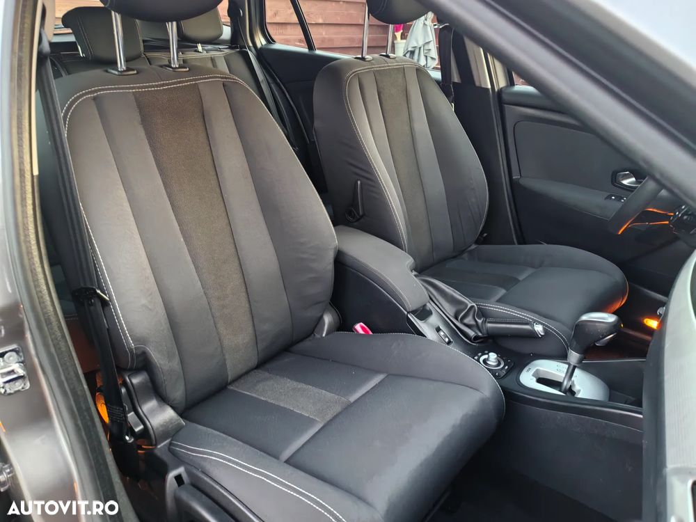 Renault Megane 1.5 dCi Dynamique Aut. - 8
