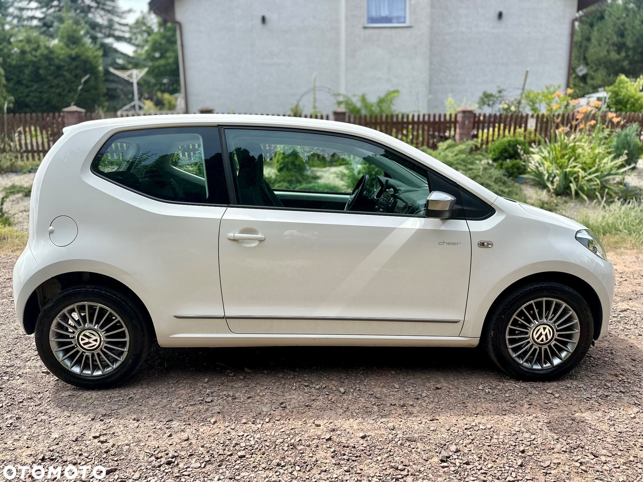 Volkswagen up! cheer - 6