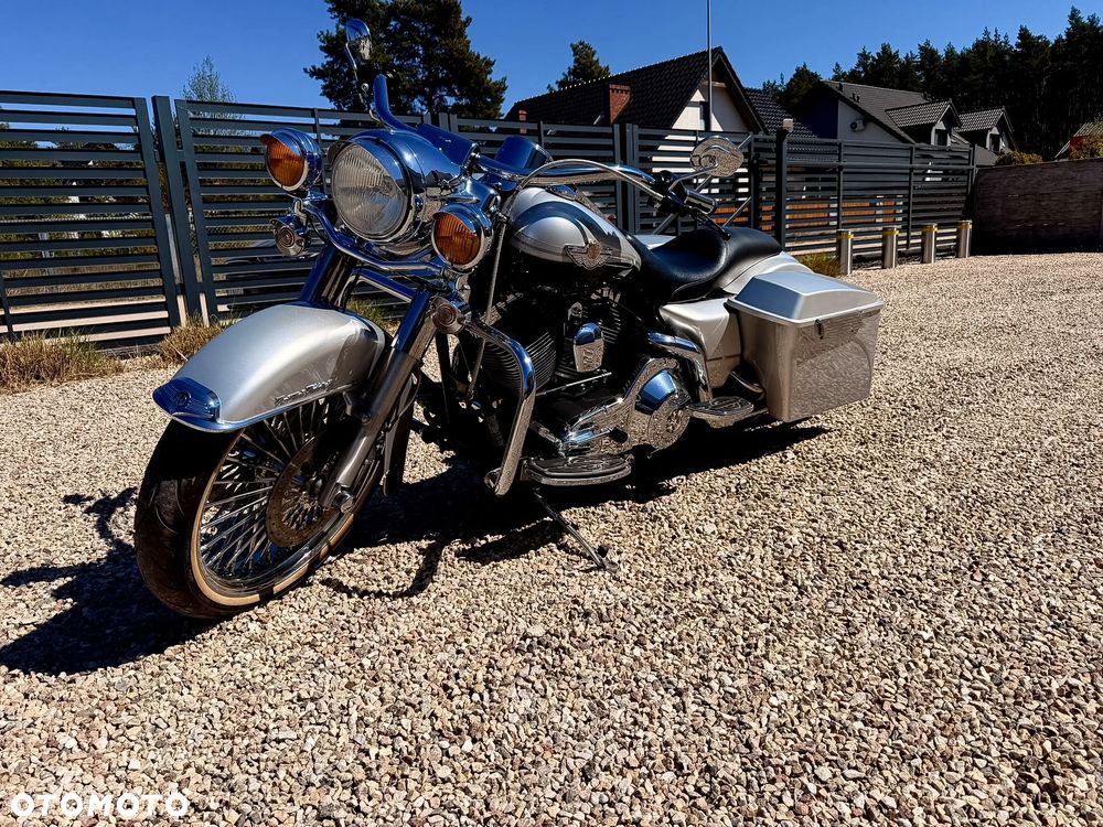 Harley-Davidson Touring Road King - 23