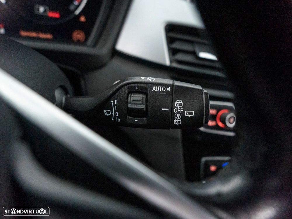 BMW X1 25 e xDrive Corporate Edition - 21