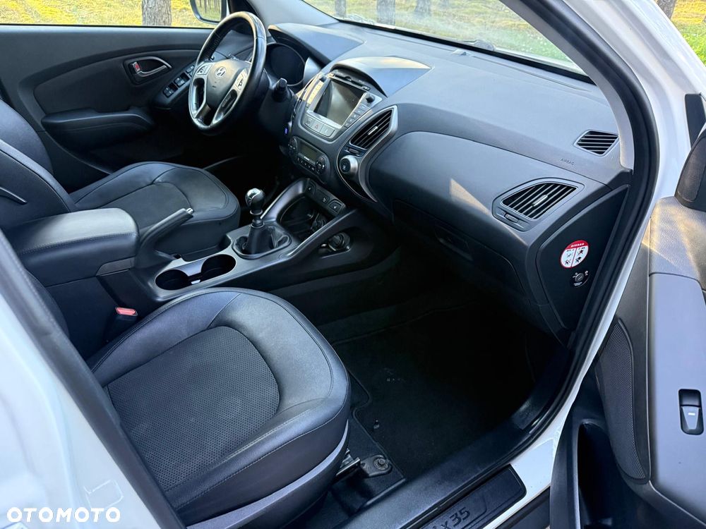 Hyundai ix35 1.6 2WD blue Trend - 11