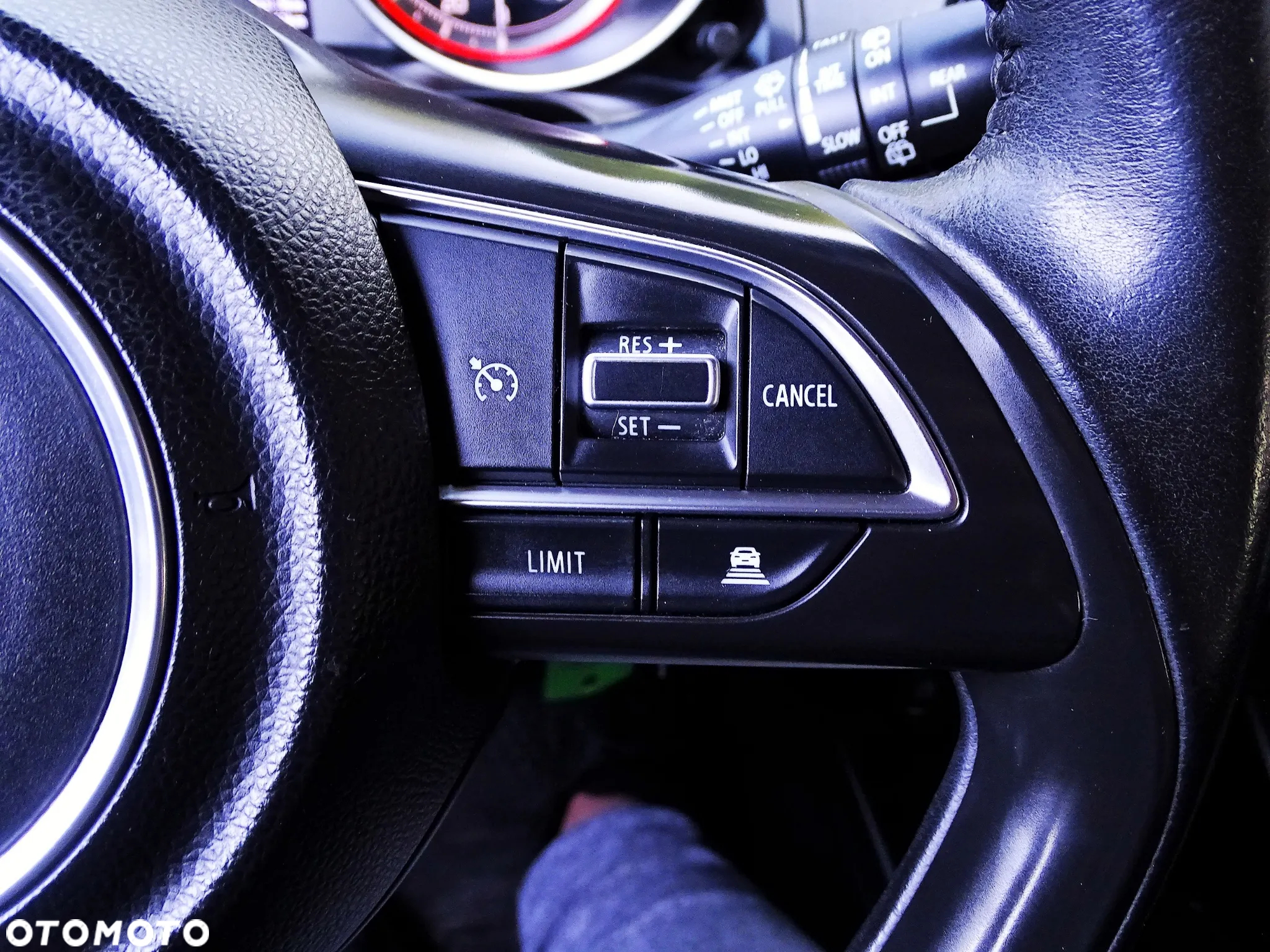 Suzuki Swift 1.2 Premium Plus - 29