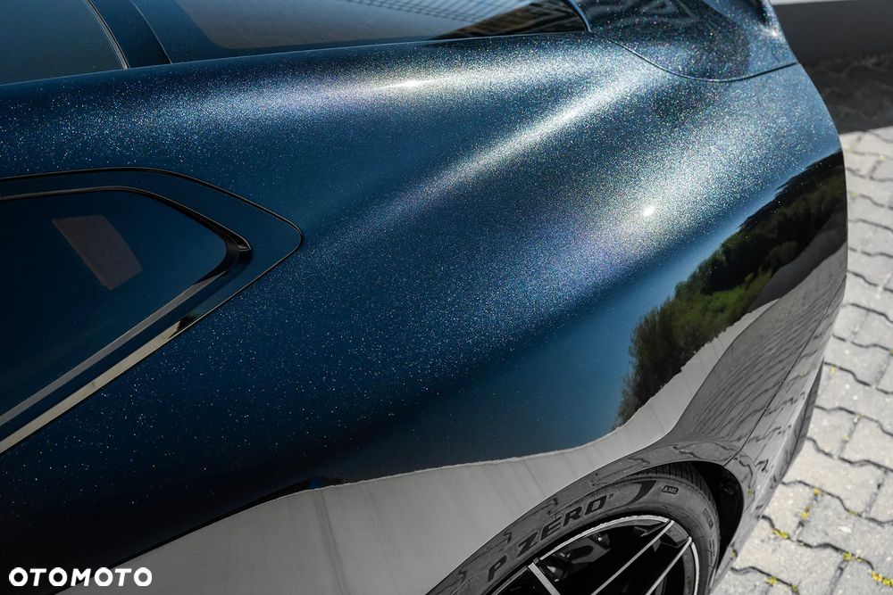 Aston Martin Vanquish - 10