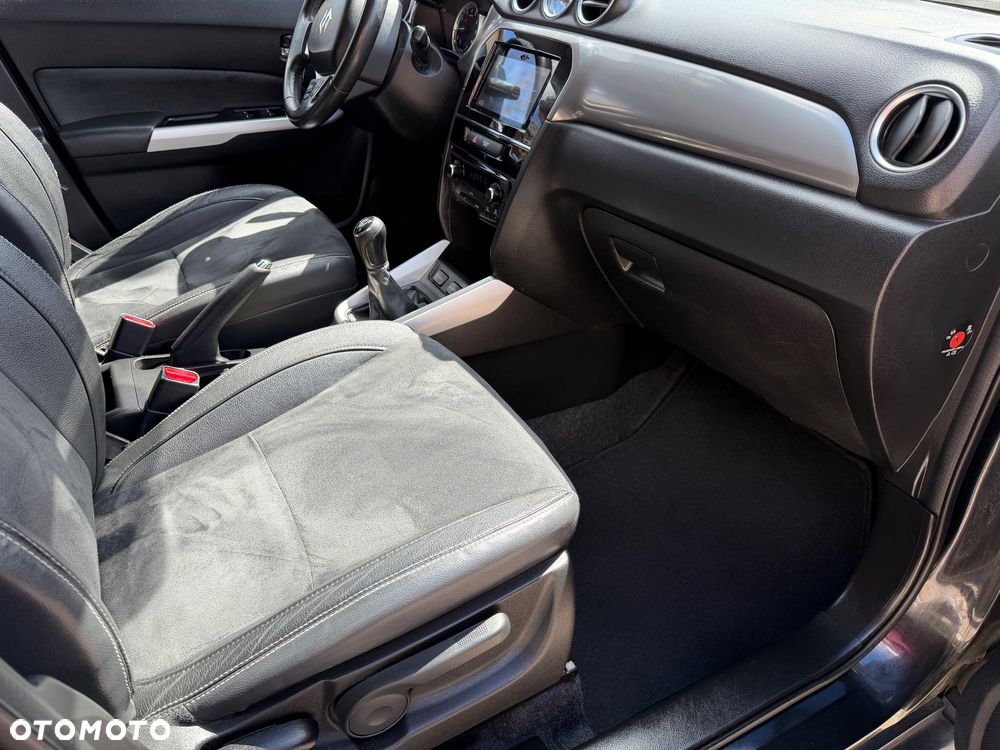 Suzuki Vitara 1.6 Premium 2WD - 29