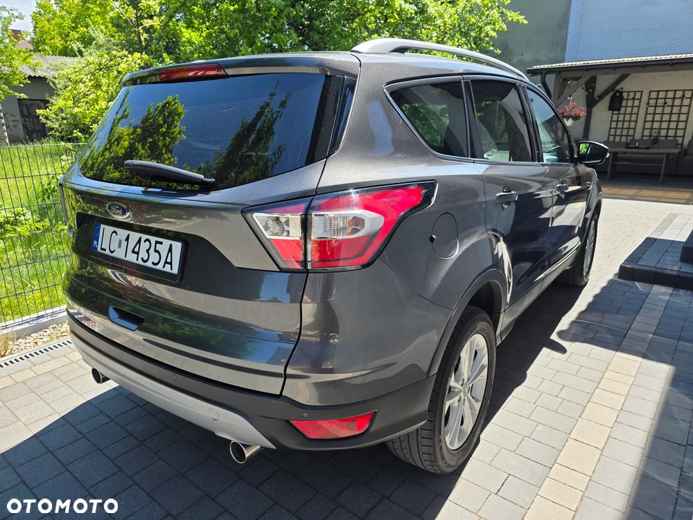 Ford Kuga 2.0 TDCi 2x4 Titanium - 3